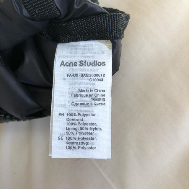 ACNE(アクネ)のACNE STUDIOS ショルダーバック。 メンズのバッグ(ショルダーバッグ)の商品写真