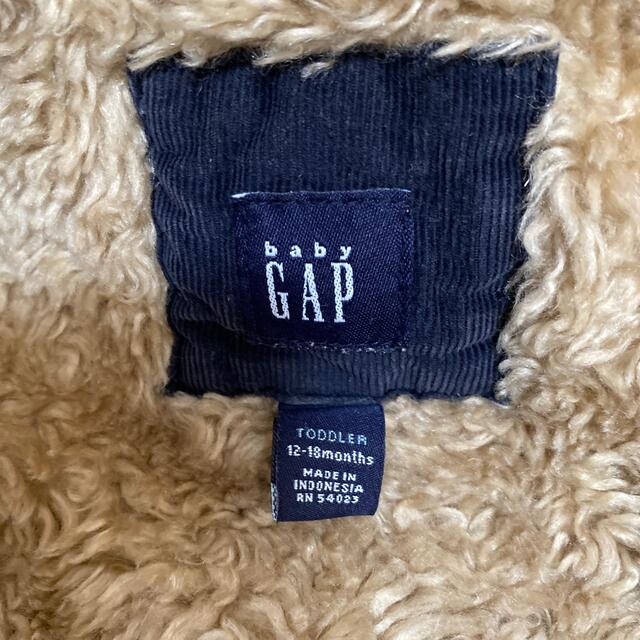 GAP(ギャップ)の早い者勝ち！baby GAP ボアジャケット　85cm キッズ/ベビー/マタニティのベビー服(~85cm)(ジャケット/コート)の商品写真