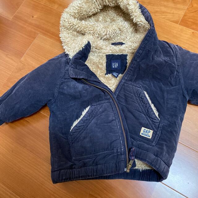 GAP(ギャップ)の早い者勝ち！baby GAP ボアジャケット　85cm キッズ/ベビー/マタニティのベビー服(~85cm)(ジャケット/コート)の商品写真