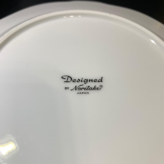 Noritake(ノリタケ)のNoritake ノリタケ 金彩草花果実文 18cm プレート 6枚 NO197 インテリア/住まい/日用品のキッチン/食器(食器)の商品写真