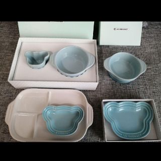 ルクルーゼ(LE CREUSET)のみぃ様専用　美品！　離乳食用　男の子　ル・クルーゼ　食器　ブルー　くまさん(離乳食器セット)