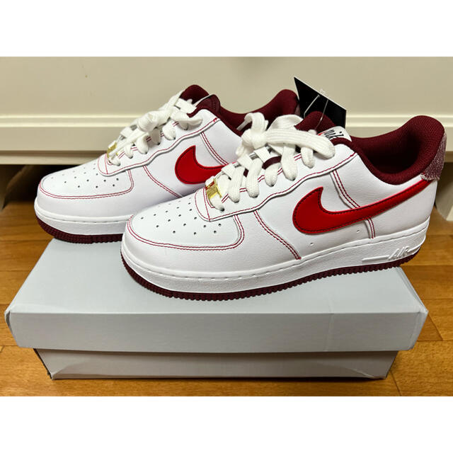 NIKE(ナイキ)の【新品】送料負担NIKE AIR FORCE 1 07 LOW  メンズの靴/シューズ(スニーカー)の商品写真