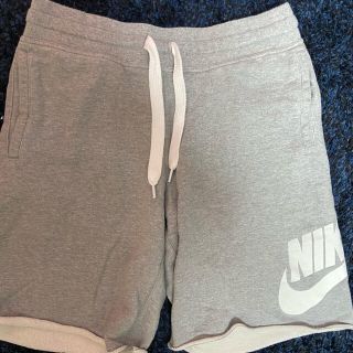 ナイキ(NIKE)のNIKE ハーフパンツ(ショートパンツ)