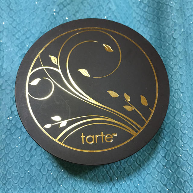 Too Faced(トゥフェイス)のtarte パウダーファンデーション コスメ/美容のベースメイク/化粧品(ファンデーション)の商品写真