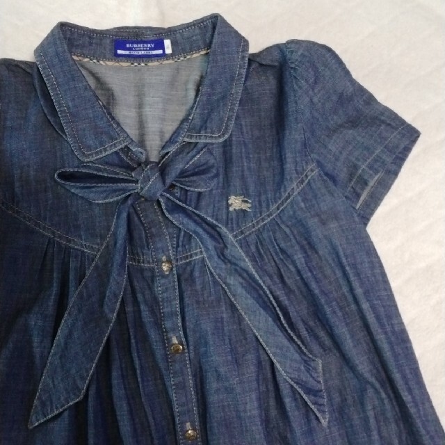 BURBERRY BLUE LABEL(バーバリーブルーレーベル)のBURBERRYBLUELABEL36 レディースのトップス(シャツ/ブラウス(半袖/袖なし))の商品写真