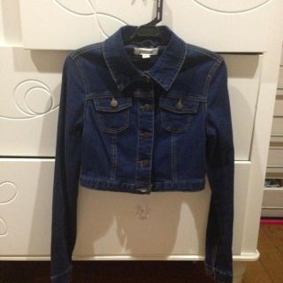 フォーエバートゥエンティーワン(FOREVER 21)のforever21☆ミニデニムジャケット(Gジャン/デニムジャケット)
