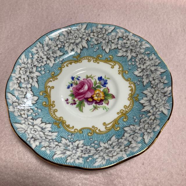 ROYAL ALBERT(ロイヤルアルバート)のティーカップ&ソーサー　1客 インテリア/住まい/日用品のキッチン/食器(グラス/カップ)の商品写真