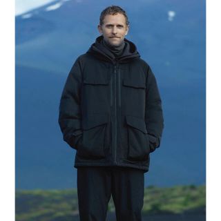 ユニクロ(UNIQLO)のユニクロ×ホワイトマウンテニアリング ハイブリッドダウン(ダウンジャケット)