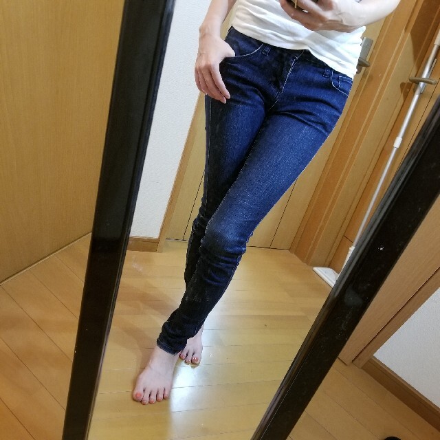 UNIQLO(ユニクロ)のセール！美脚【UNIQLO】スキニーPT レディースのパンツ(スキニーパンツ)の商品写真