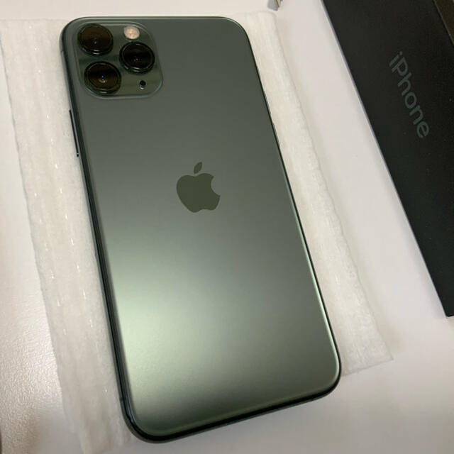 iPhone(アイフォーン)のiPhone 11 Pro ミッドナイトグリーン 256 GB SIMフリー スマホ/家電/カメラのスマートフォン/携帯電話(スマートフォン本体)の商品写真