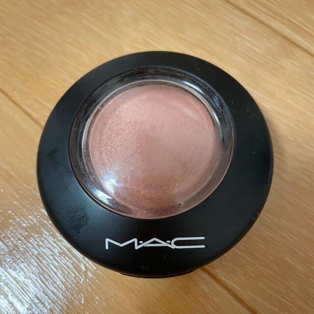 MAC(マック)のM.A.C ミネラライズブラッシュウォームソウル(ほお紅) コスメ/美容のベースメイク/化粧品(チーク)の商品写真