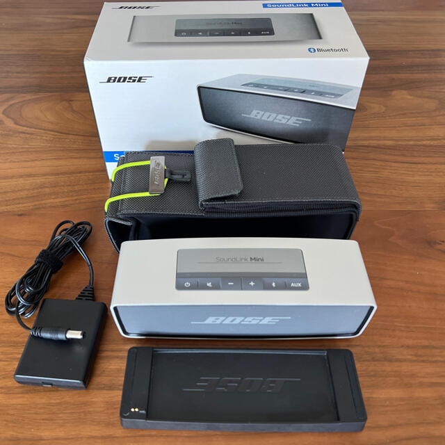 BOSE(ボーズ)のBOSE SoundLink Mini ポーズサウンドリンクミニ　美品 スマホ/家電/カメラのオーディオ機器(スピーカー)の商品写真