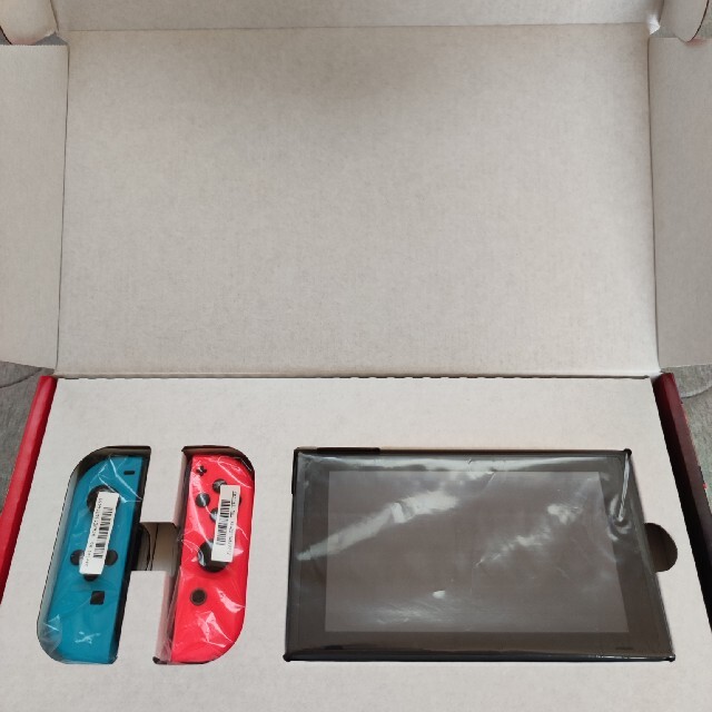 Nintendo Switch 任天堂スイッチ　極美品　使用わずか