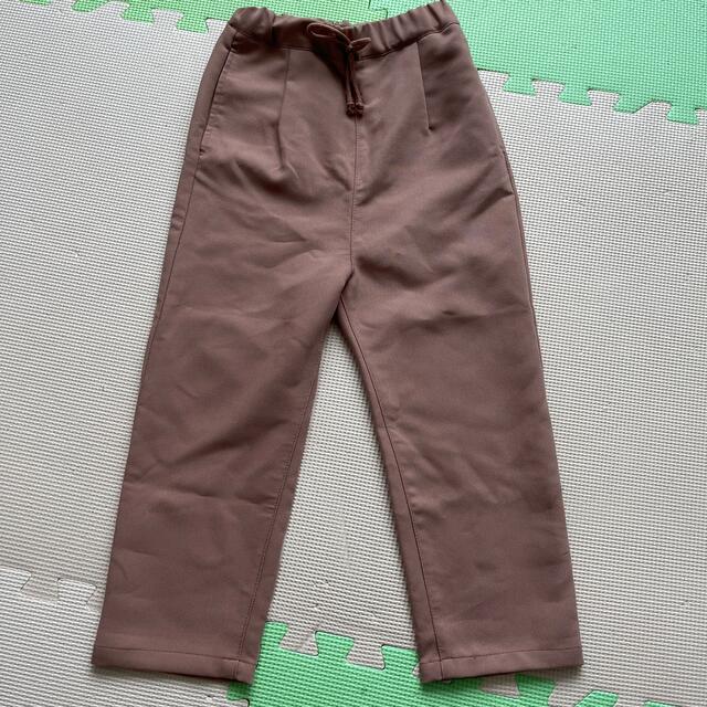 BEAMS(ビームス)の新品タグ付き　ビームス　ストレッチイージーパンツ　110 キッズ/ベビー/マタニティのキッズ服女の子用(90cm~)(パンツ/スパッツ)の商品写真