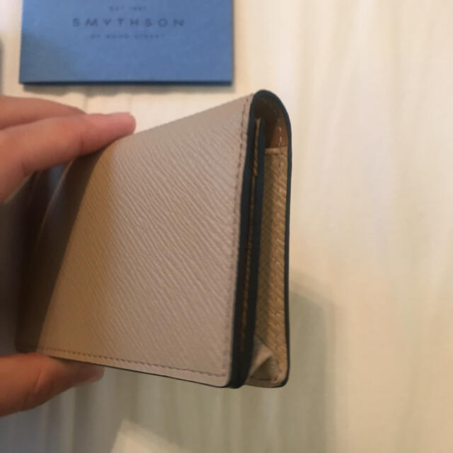 Smythson(スマイソン)の新品　スマイソン　カードケース　ベージュ レディースのファッション小物(名刺入れ/定期入れ)の商品写真