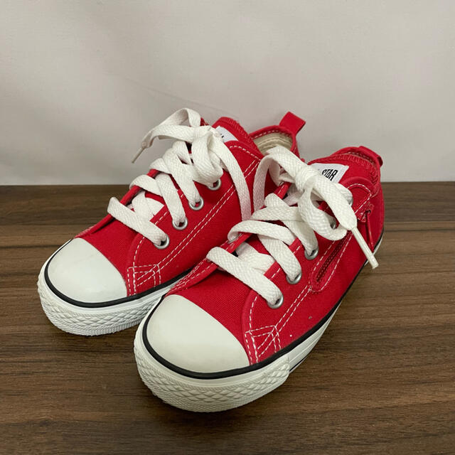 CONVERSE(コンバース)のCONVERSE♡ローカットスニーカー♡赤♡18cm キッズ/ベビー/マタニティのキッズ靴/シューズ(15cm~)(スニーカー)の商品写真