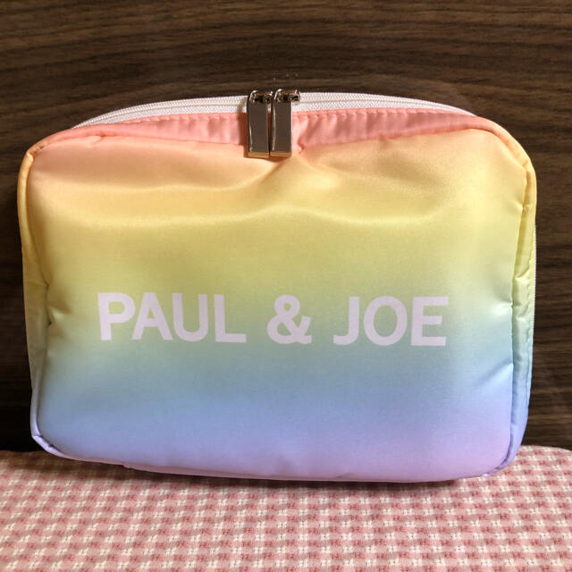 PAUL & JOE(ポールアンドジョー)のポール&ジョー　ネコポーチ レディースのファッション小物(ポーチ)の商品写真