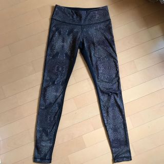 ルルレモン(lululemon)のルルレモン　レギンス  4(ヨガ)