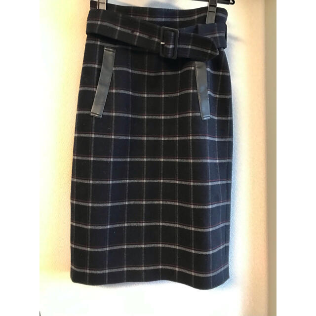 JUSGLITTY(ジャスグリッティー)のJUSGLITTY  美品　チェックタイトスカート レディースのスカート(ひざ丈スカート)の商品写真