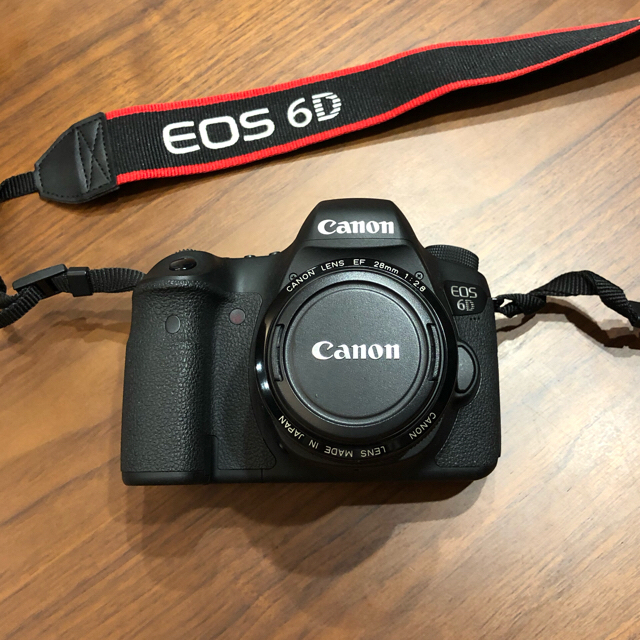 Canon キヤノンEOS 6Dフルサイズボディ  美品