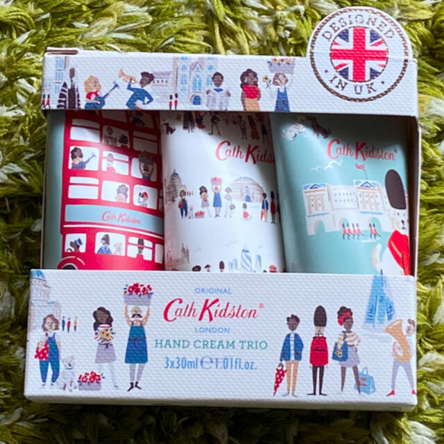 Cath Kidston(キャスキッドソン)のキャスキッドソン　ハンドクリームトリオ コスメ/美容のボディケア(ハンドクリーム)の商品写真