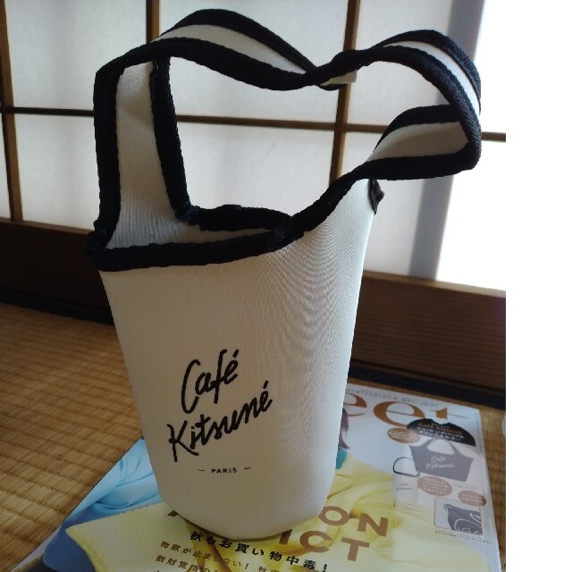 MAISON KITSUNE'(メゾンキツネ)のスイートセブンイレブン限定11号付録カフェキツネ レディースのバッグ(トートバッグ)の商品写真