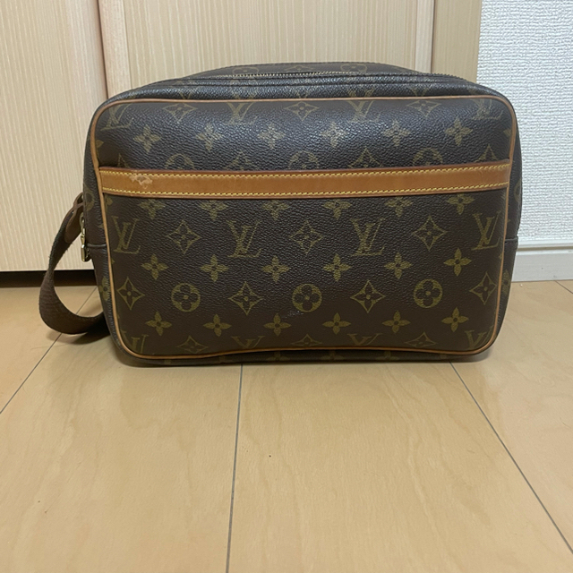 LOUIS VUITTON(ルイヴィトン)のルイ・ヴィトン　LV　モノグラムライン　ショルダー斜め掛けバック レディースのバッグ(ショルダーバッグ)の商品写真