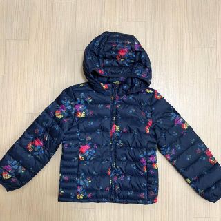 ギャップ(GAP)の【メロンソーダ様専用】GAP キッズ　ダウン　花柄　120センチ(ジャケット/上着)