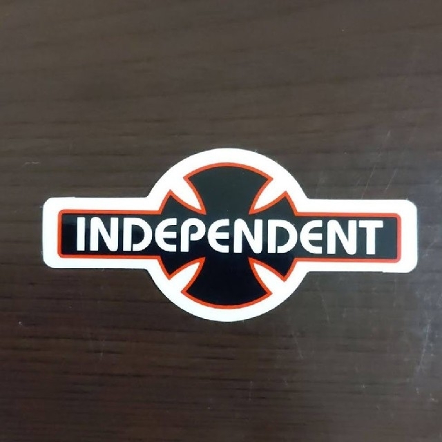 INDEPENDENT(インディペンデント)の(縦3.6cm横7.6cm)　INDEPENDENT ステッカー スポーツ/アウトドアのスポーツ/アウトドア その他(スケートボード)の商品写真