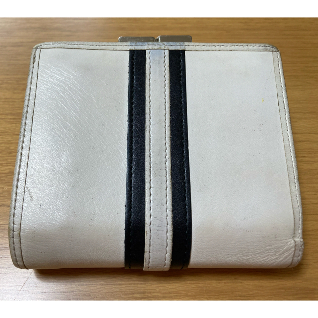 Courreges(クレージュ)のクレージュ 二つ折り財布 バイカラー 白 レディースのファッション小物(財布)の商品写真