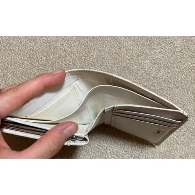 Courreges(クレージュ)のクレージュ 二つ折り財布 バイカラー 白 レディースのファッション小物(財布)の商品写真