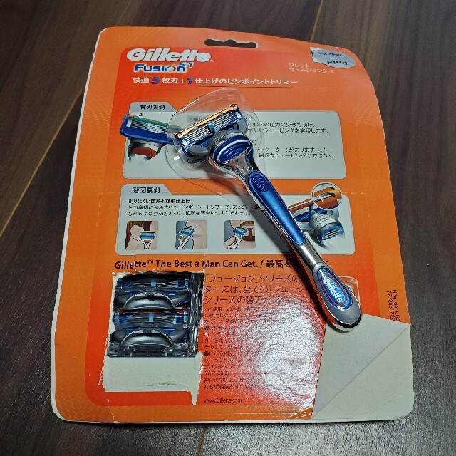 gilet(ジレ)の新品未使用　Gillette　Fusion　カミソリ コスメ/美容のシェービング(カミソリ)の商品写真