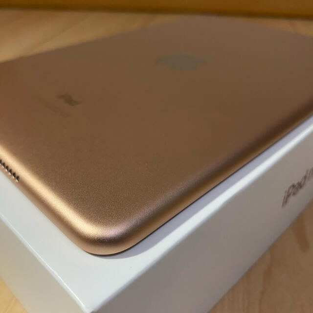 Apple(アップル)の【美品】　iPad mini5 64GB Wi-Fi 第5世代 ゴールド スマホ/家電/カメラのPC/タブレット(タブレット)の商品写真