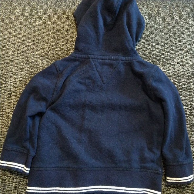 TOMMY HILFIGER(トミーヒルフィガー)のトミーヒルフィガー　パーカー キッズ/ベビー/マタニティのキッズ服男の子用(90cm~)(ジャケット/上着)の商品写真