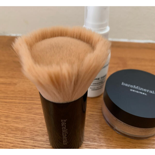 bareMinerals(ベアミネラル)のベアミネラルベースメイクセット　オリジナルファンデーションゴールデンベージュ コスメ/美容のベースメイク/化粧品(ファンデーション)の商品写真