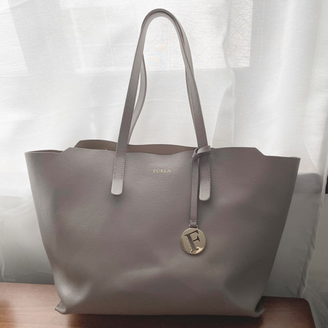 バッグFURLA トートバッグ