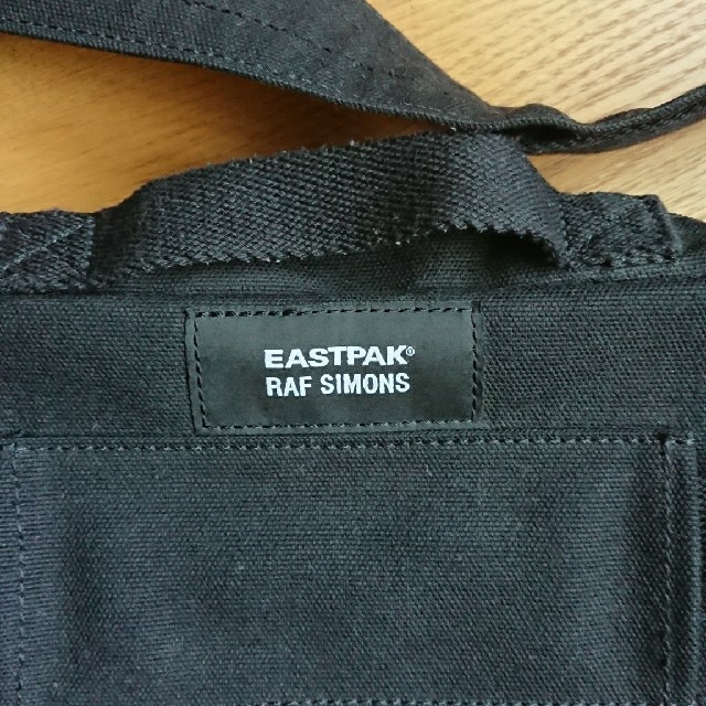 EASTPAK(イーストパック)のバッグ レディースのバッグ(ショルダーバッグ)の商品写真