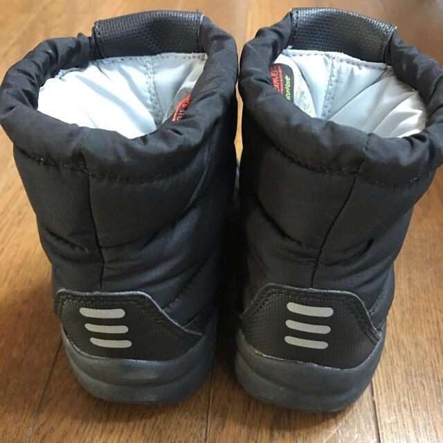 THE NORTH FACE(ザノースフェイス)のノースフェイス　キッズヌプシ　14センチ　黒 キッズ/ベビー/マタニティのベビー靴/シューズ(~14cm)(ブーツ)の商品写真