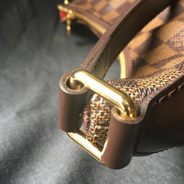 LOUIS VUITTON(ルイヴィトン)のダミエ　ブルームズベリー ＰＭ レディースのバッグ(ショルダーバッグ)の商品写真