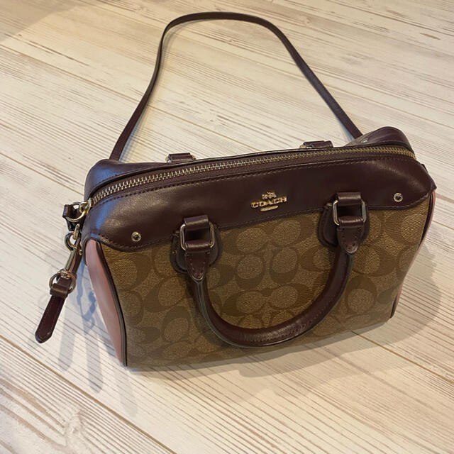 COACH(コーチ)のcoachショルダーバック レディースのバッグ(ショルダーバッグ)の商品写真