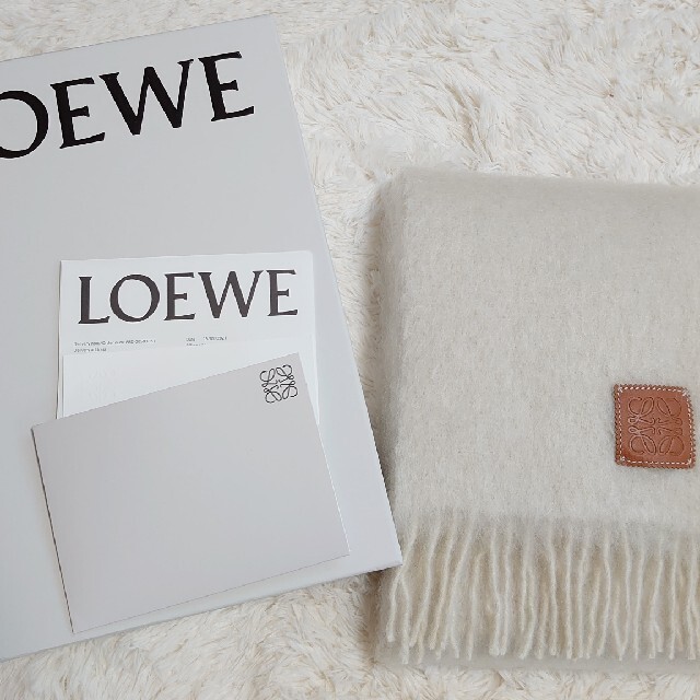 LOEWE(ロエベ)のマリン様専用 ロエベ マフラー モヘア レディースのファッション小物(マフラー/ショール)の商品写真