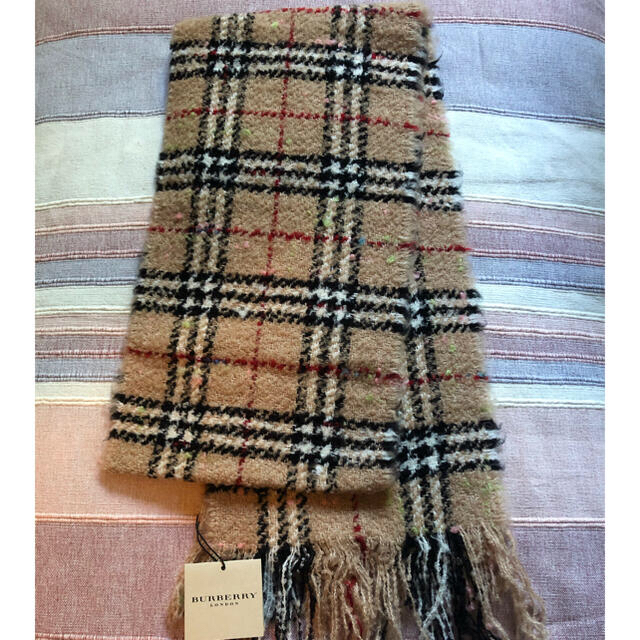 BURBERRY(バーバリー)のBurberryマフラー　新品 メンズのファッション小物(マフラー)の商品写真