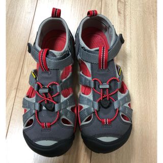 キーン(KEEN)の⭐️カイラニ様専用⭐️《未使用》KEEN キッズサンダル 22.5(サンダル)