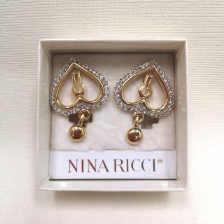 ニナリッチ(NINA RICCI)のニナリッチ ◇ NINA RICCI ◇ ラインストーン ハート型 イヤリング(イヤリング)