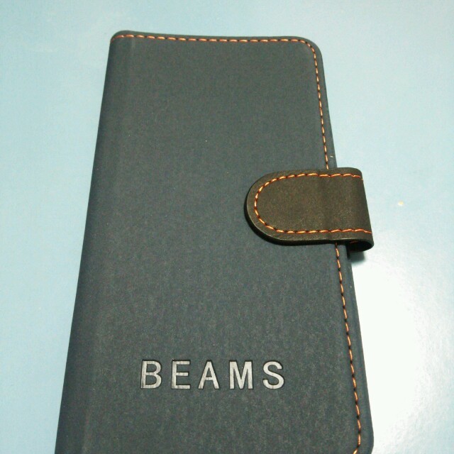 BEAMS(ビームス)のチョコチョコ樣専用  スタンド型スマホカバー スマホ/家電/カメラのスマホアクセサリー(モバイルケース/カバー)の商品写真