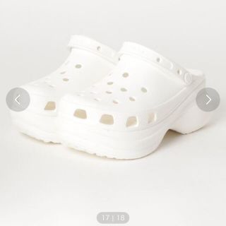 クロックス(crocs)の厚底クロックス 白(サンダル)