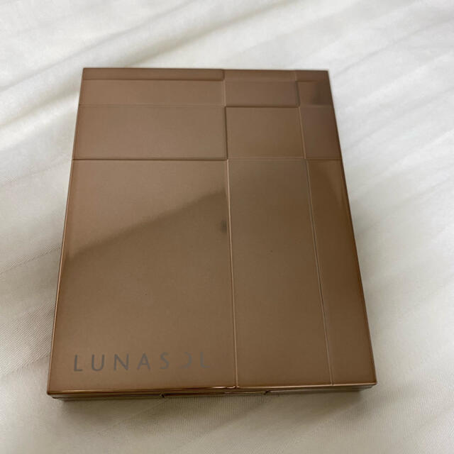 LUNASOL(ルナソル)のLUNASOL アイシャドウ コスメ/美容のベースメイク/化粧品(アイシャドウ)の商品写真