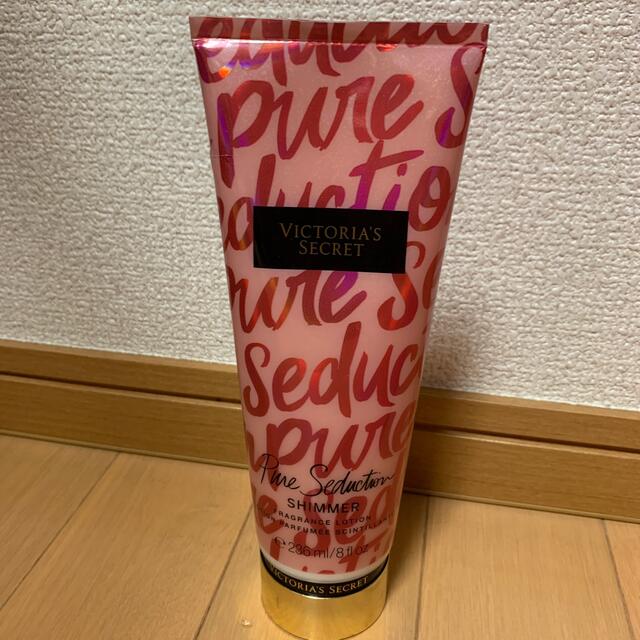 Victoria's Secret(ヴィクトリアズシークレット)のVictoria's secret fragrance lotion コスメ/美容のボディケア(ボディローション/ミルク)の商品写真