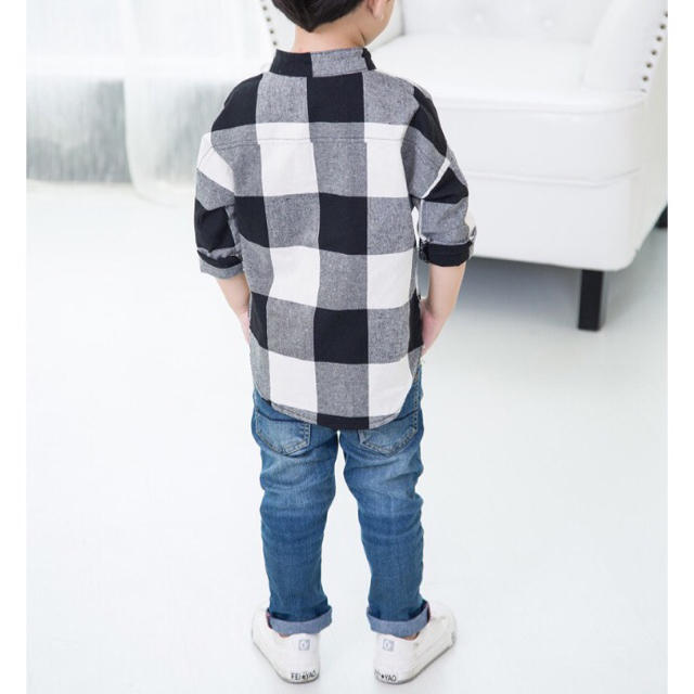 【120cm】ホワイト ノーカラーチェック柄ネルシャツ キッズ/ベビー/マタニティのキッズ服男の子用(90cm~)(ブラウス)の商品写真