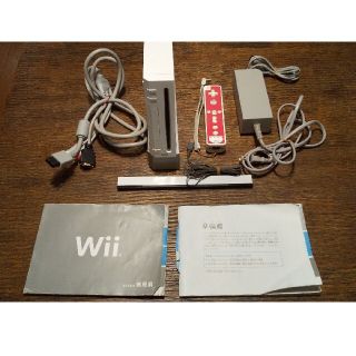 ニンテンドウ(任天堂)のWii本体(家庭用ゲーム機本体)